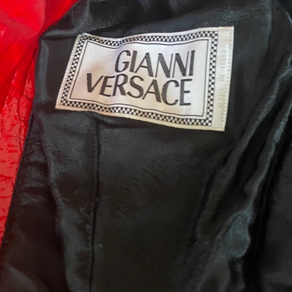 Gianni Versace red alligator skin from 1980s - Picture 4 of 5